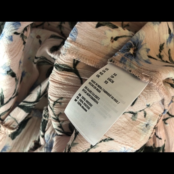 *SOLD* A.E. Outfitters Floral Maxi Dress 💕 - Picture 6 of 6